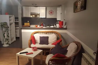 Image de T3 en duplex (65m²) situé dans maison de 3 appartements