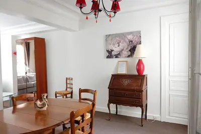 Image de appartement familiale 2 pièces standing proche tour eiffel et trocadero 6 pers.