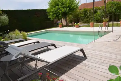 Image de Provencal Gite With Swimming Pool In Saint Antoine, Isle Sur La Sorgue