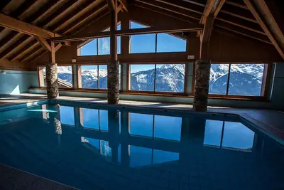 Image de Grand Duplex 120 M2 Dans Chalet Standing Mgm Avec Piscine Chauffee 4 ****