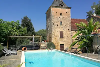 Image de Maison de caractère: Le pigeonnier à Goujounac prés de Domme