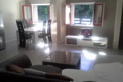 Image de Grand appartement 66m2, 2 min du centre ville thermes casino proche des pistes