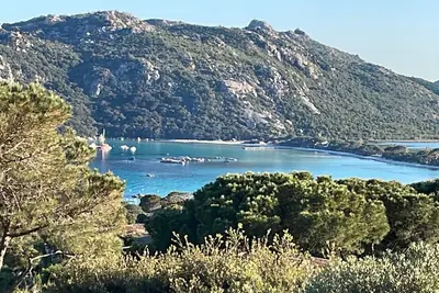 Image de villa climatisée, WiFi, terrasse vue panoramique sur la baie de santa guilia