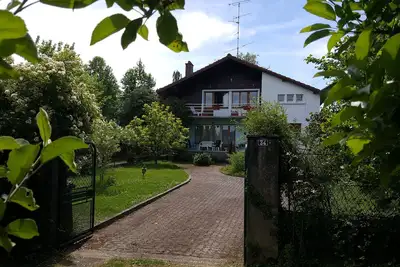 Image de Maison Familiale INDÉPENDANTE Calme CLÔTURÉE Terrain 2500 M2