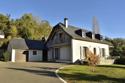 Image de Belle maison familiale A Louer dans les Hautes-Pyrénées