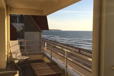 Image de Superbe appartement 75 m2, 3 chambres  sur la digue de Mer