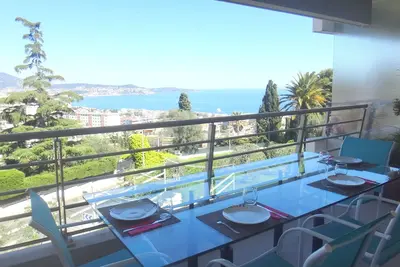 Image de Nice Ouest, magnifique 2 P climatisé/wifi avec grande terrasse face à la mer