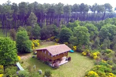 Image de Maison bois récente entre océan et forêt pour 7 personnes