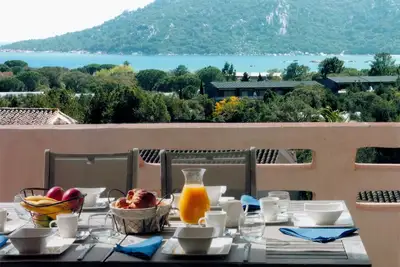 Image de Magnifique vue mer dans résidence privée avec piscine. Située à 300 m de la plage