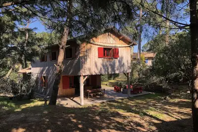 Image de Maison bois climatisée tout confort 10 couchages Plage des Américains Cap Ferree