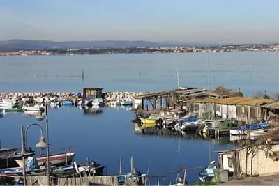 Sete, La Cabane De La Pointe Courte, Petit Port Typique De Pecheurs