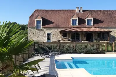 Image de Idéalement situées entre Sarlat et Rocamadour 2 maisons piscine 14 personnes