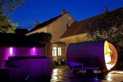 Image de Le Moulin Sur La Seine, 10 Pers, 5*, Spa-Sauna, Borne électrique.