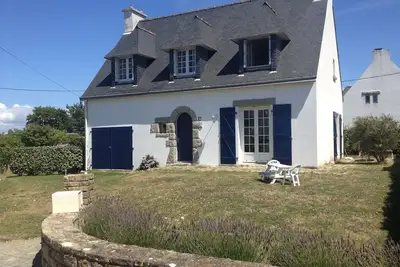 Image de Maison famille, calme, prox plage, voile, bourg, 8 pers, jardin clos, pte vue mer