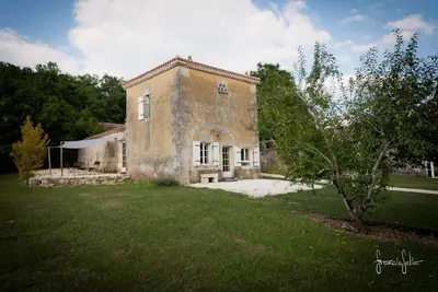 Image de Restored dovecote -15% discount until end of August