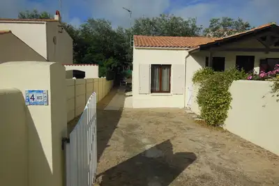 Image de Studio avec terrasse couverte à 150m de la plage de Matha