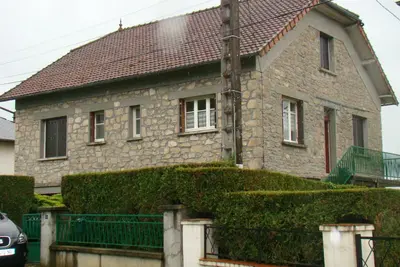 Image de Maison située à 400 m du centre-bourg de Chamboulive, au calme