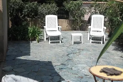 Image de Charmante maison climatisée à 5 min à pieds de la mer