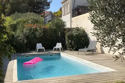 Image de Vacation home, near beaches, garden, swimming pool, beautiful view, sleeps 12