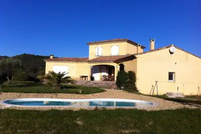 Image de Belle villa independante 165 m2 avec piscine privée à Saint Théodorit