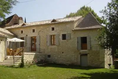 Image de Ravissante maison dans un écrin de verdure en Périgord Pourpre - idéale enfants