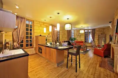 Image de Suite de Prestige Les Jardins d'Harmonie avec Parking - sarlat Centre