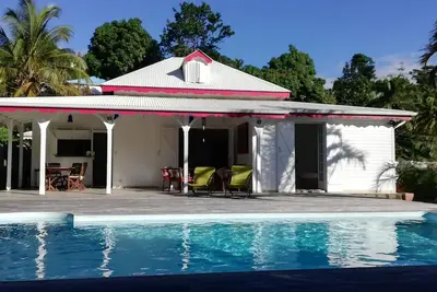 Image de Belle villa créole à Petit-Bourg, au centre de la Guadeloupe.