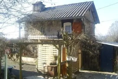Image de Gite a proximité de l habitation du propriétaire a flan de montagne