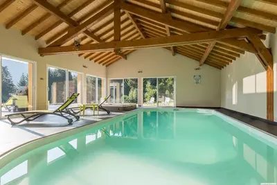 Image de *Villa de Montagne avec piscine & jacuzzi pour détente en famille ou entre amis.