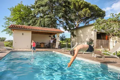 Image de Le Mazage des Trégans, Piscine & Parc arboré au calme