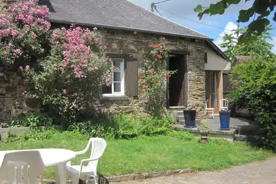 Image de Petite maison au calme, sentiers de randonnée, piscine, détente