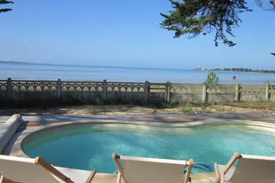 Image de Villa avec piscine face à la mer - Région de la Baule