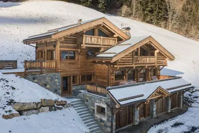 Image de Chalet 5*, 5 chambres, Spa et sauna, proche pistes