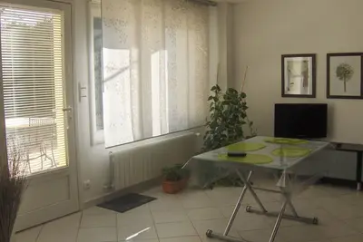 Image de Appartement climatise excellent état (58m²) Pujaut (30) 8km d'Avignon