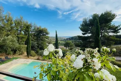 Image de Sublime Villa luxe Havre De Paix Piscine Vue Mer spectaculaire Sanary