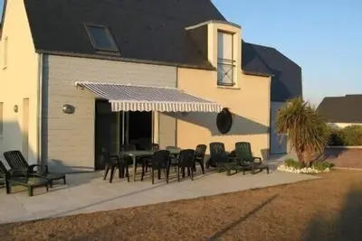 Image de Maison bord de mer 8pers, jardin, 2canoës et 4vélos (2 avec porte bébé)Internet