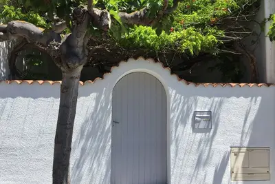 Image de 100 m de la plage, charmante maison avec terrasse privative