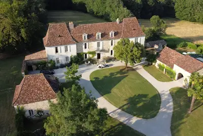 Image de Château XVIIIème 30 hect. 14 pers. Périgord Dordogne Bergerac site exceptionnel