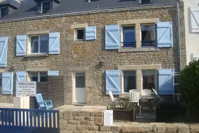 Image de Maison bretonne située dans un authentique village breton de bord de mer