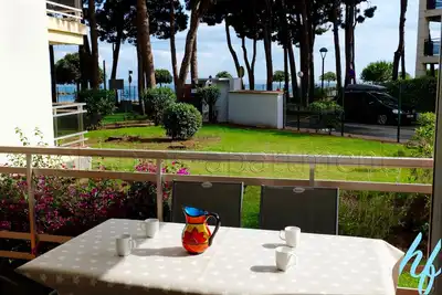 Appartement Cambrils face à la mer. Plage à 20m. Proche de toutes commodités.