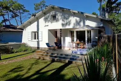 Image de Villa landaise de charme tout près de l'Océan et du Lac d'Hossegor. 3 chambres