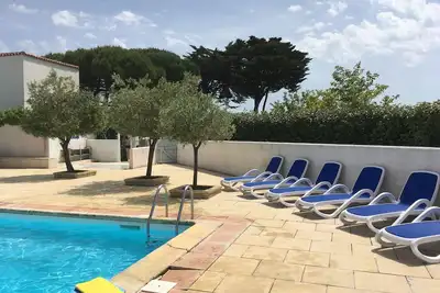 Image de Maison dans résidence avec piscine Ile de Ré