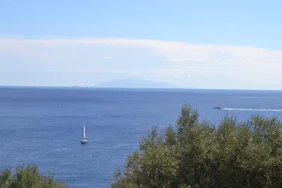 Image de Maison individuelle au calme avec vue sur mer -  près du Cap Corse
