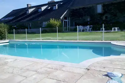Image de Longère piscine chauffée 11 couchages 5 chambres