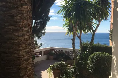 Image de Villa, Tout proche de Monaco Monte-Carlo, la plage à pied12’ (Google map 4’)