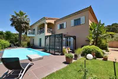 Villa Vue Sur Le Golf D'Ajaccio Quartier Tranquille Proche Centre Porticcio