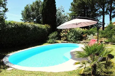 Image de Villa, 4 chambres, 8 couchages, avec piscine privée dans le Lubéron
