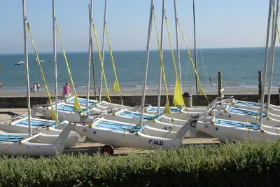 Image de Damgan proche Golfe du Morbihan T3 duplex Vue mer et accès direct à la plage.