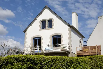 Image de Maison individuelle rénovée en avec vue sur mer.