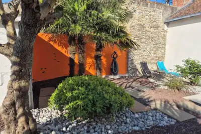 Image de Maison entièrement rénovée, tout confort, proche plage, accès wi-fi gratuit.